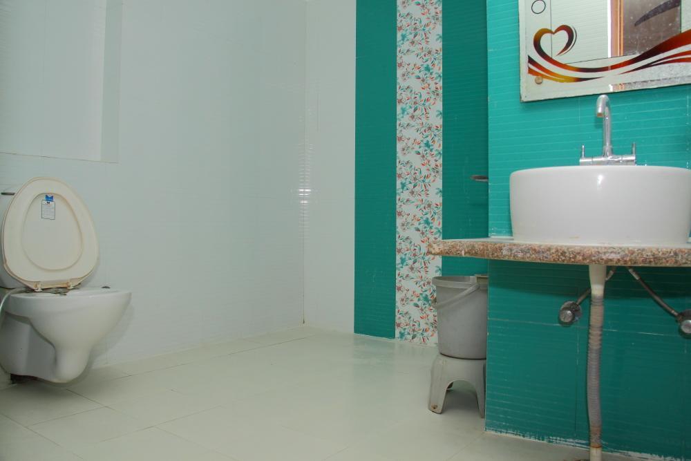 Hotel Deep Palace Near Bus Stand Udaipole Ουνταϊπούρ Εξωτερικό φωτογραφία